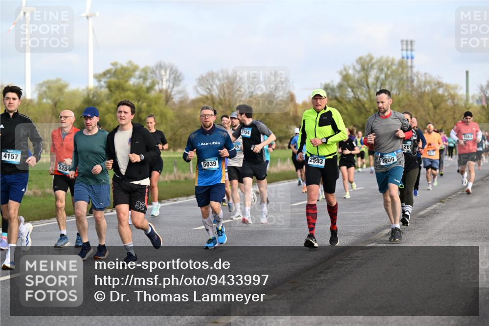 12.04.2026 - 45. Internationalen Wilhelmsburger Insellauf Dr. Thomas Lammeyer http://msf.ph/oto/9433997 12.04.2026 09:19:51 Laufen 4157, 5284, 92, 95, 5039, 2154, 2593, 3695, 269, 5563 meine-sportfotos.de