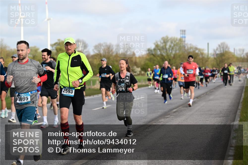 12.04.2026 - 45. Internationalen Wilhelmsburger Insellauf Dr. Thomas Lammeyer http://msf.ph/oto/9434012 12.04.2026 09:19:54 Laufen 3695, 2593, 2, 269 meine-sportfotos.de