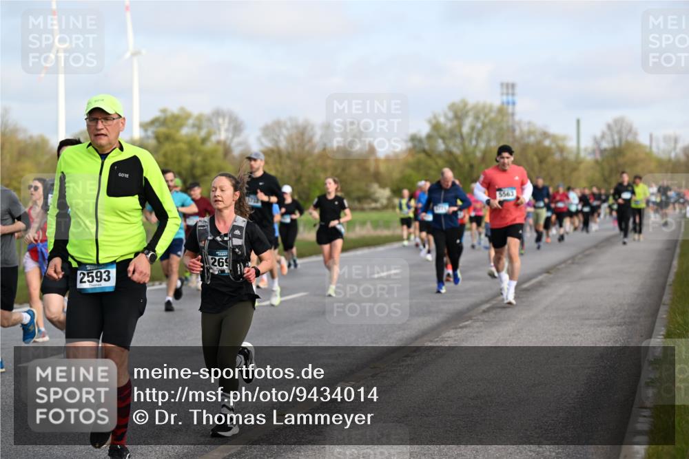 12.04.2026 - 45. Internationalen Wilhelmsburger Insellauf Dr. Thomas Lammeyer http://msf.ph/oto/9434014 12.04.2026 09:19:54 Laufen 2593, 269, 5563 meine-sportfotos.de