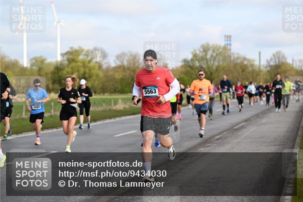 12.04.2026 - 45. Internationalen Wilhelmsburger Insellauf Dr. Thomas Lammeyer http://msf.ph/oto/9434030 12.04.2026 09:19:57 Laufen 5563 meine-sportfotos.de