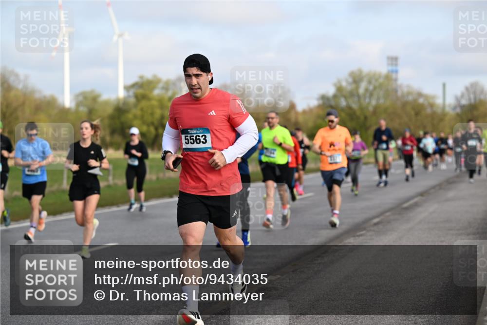 12.04.2026 - 45. Internationalen Wilhelmsburger Insellauf Dr. Thomas Lammeyer http://msf.ph/oto/9434035 12.04.2026 09:19:57 Laufen 5563 meine-sportfotos.de