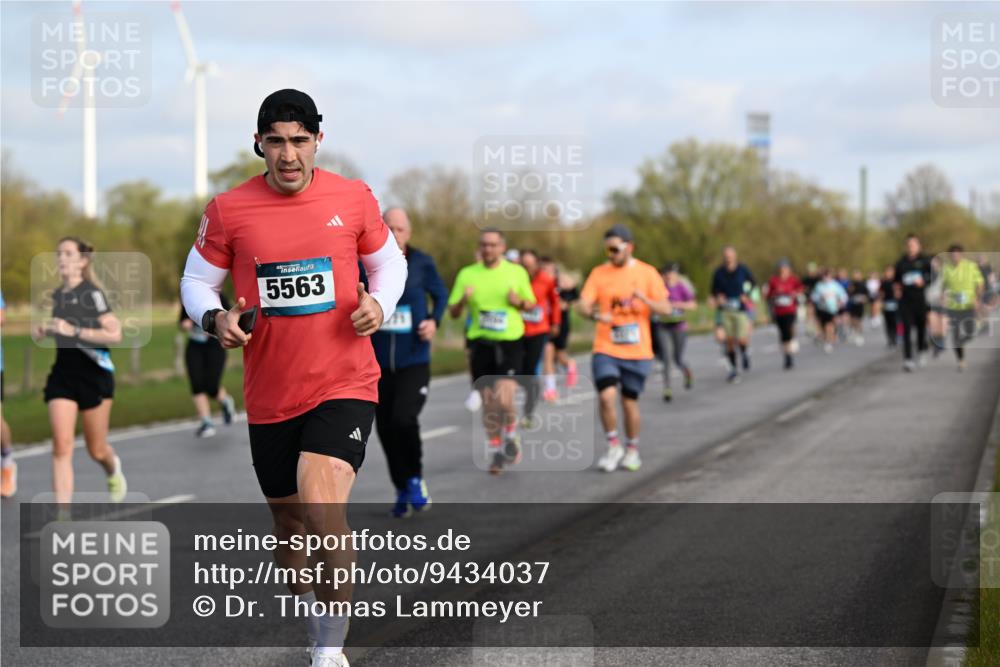12.04.2026 - 45. Internationalen Wilhelmsburger Insellauf Dr. Thomas Lammeyer http://msf.ph/oto/9434037 12.04.2026 09:19:58 Laufen 5563 meine-sportfotos.de