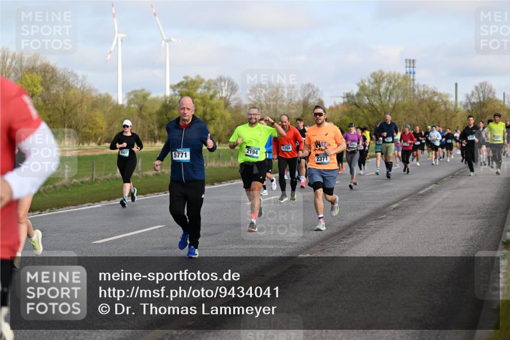12.04.2026 - 45. Internationalen Wilhelmsburger Insellauf Dr. Thomas Lammeyer http://msf.ph/oto/9434041 12.04.2026 09:19:59 Laufen 2194, 3007, 5771, 5268, 2371, 4896, 5805 meine-sportfotos.de