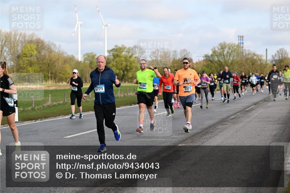 12.04.2026 - 45. Internationalen Wilhelmsburger Insellauf Dr. Thomas Lammeyer http://msf.ph/oto/9434043 12.04.2026 09:19:59 Laufen 66, 3007, 5771, 2194, 4896, 5268, 2371 meine-sportfotos.de