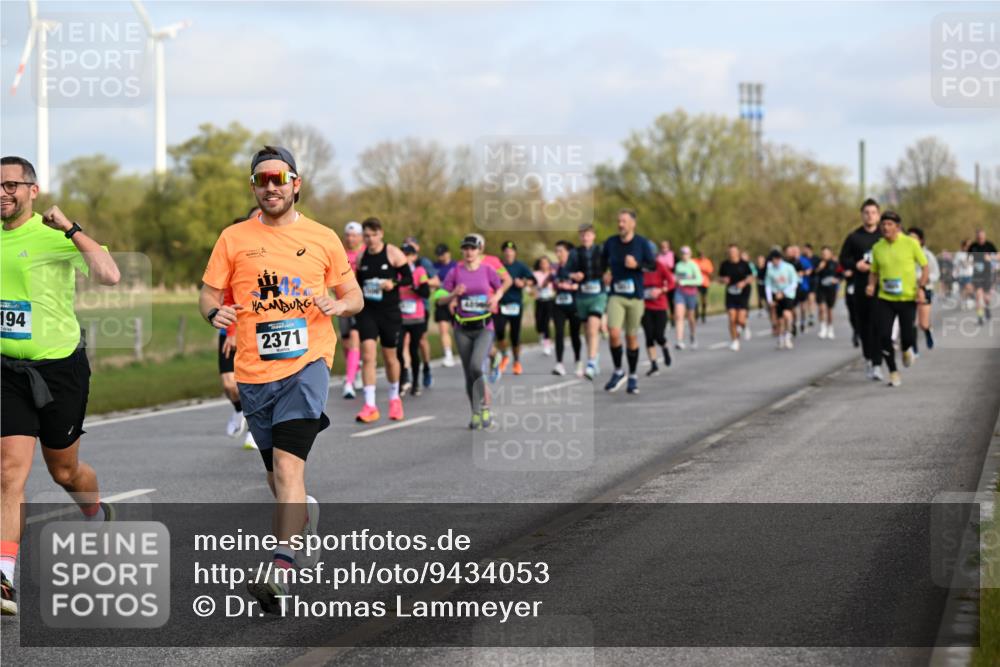 12.04.2026 - 45. Internationalen Wilhelmsburger Insellauf Dr. Thomas Lammeyer http://msf.ph/oto/9434053 12.04.2026 09:20:00 Laufen 194, 2371 meine-sportfotos.de