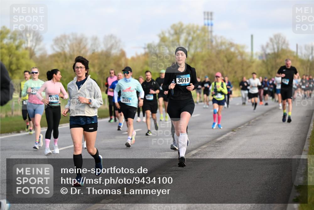 12.04.2026 - 45. Internationalen Wilhelmsburger Insellauf Dr. Thomas Lammeyer http://msf.ph/oto/9434100 12.04.2026 09:20:09 Laufen 279, 5576, 5501, 3010 meine-sportfotos.de