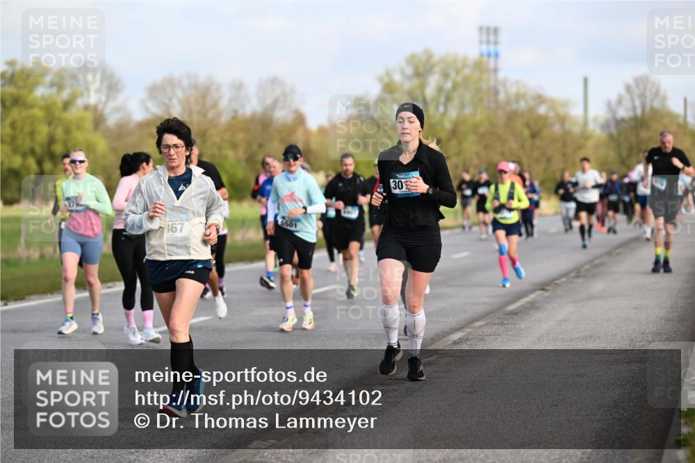 12.04.2026 - 45. Internationalen Wilhelmsburger Insellauf Dr. Thomas Lammeyer http://msf.ph/oto/9434102 12.04.2026 09:20:09 Laufen 5501, 30 meine-sportfotos.de