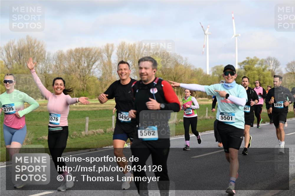12.04.2026 - 45. Internationalen Wilhelmsburger Insellauf Dr. Thomas Lammeyer http://msf.ph/oto/9434126 12.04.2026 09:20:14 Laufen 2795, 5576, 5490, 5562, 3326, 5501, 903, 2496 meine-sportfotos.de