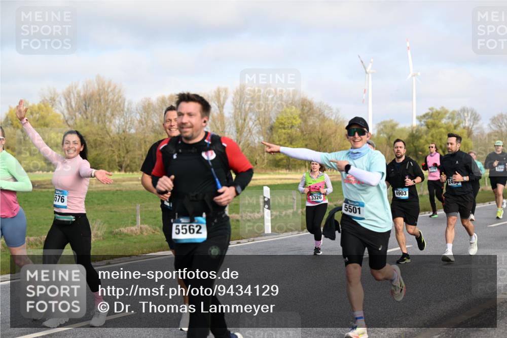 12.04.2026 - 45. Internationalen Wilhelmsburger Insellauf Dr. Thomas Lammeyer http://msf.ph/oto/9434129 12.04.2026 09:20:14 Laufen 576, 5562, 3326, 5501, 4903, 3178, 245, 2846 meine-sportfotos.de
