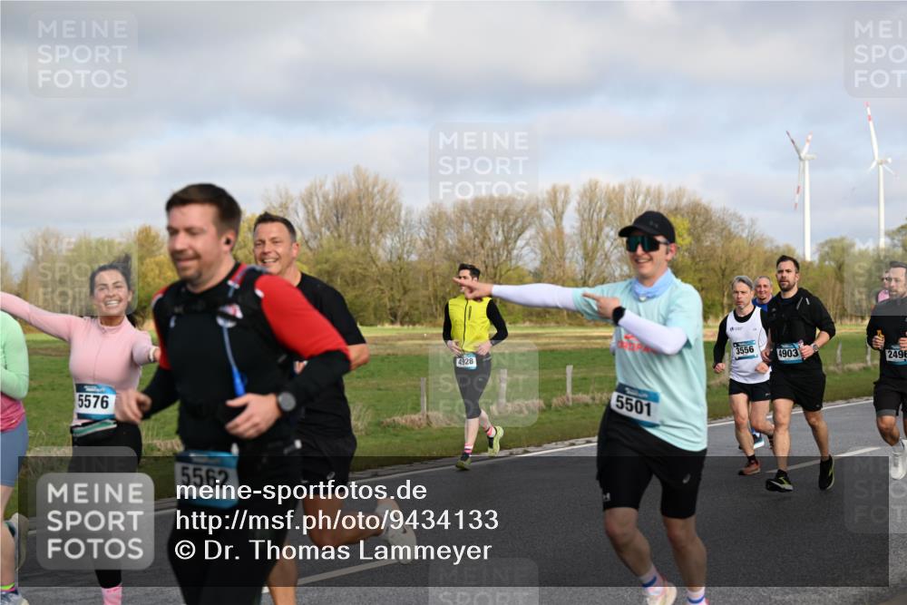 12.04.2026 - 45. Internationalen Wilhelmsburger Insellauf Dr. Thomas Lammeyer http://msf.ph/oto/9434133 12.04.2026 09:20:15 Laufen 5576, 5562, 4928, 5501, 3556, 4903, 2496 meine-sportfotos.de