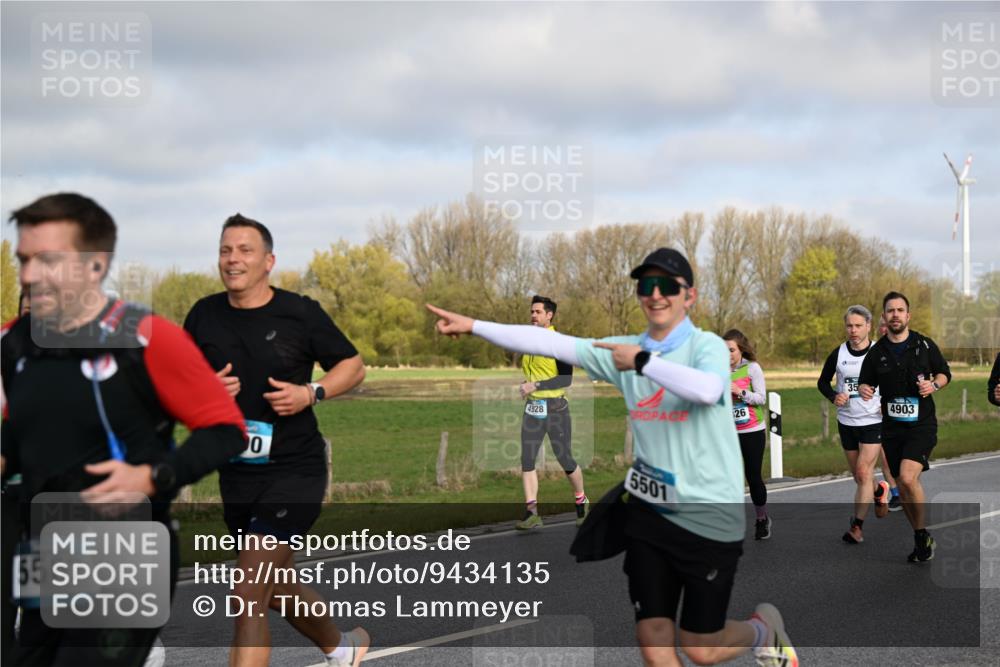 12.04.2026 - 45. Internationalen Wilhelmsburger Insellauf Dr. Thomas Lammeyer http://msf.ph/oto/9434135 12.04.2026 09:20:15 Laufen 5562, 0, 4928, 5501, 26, 35, 4903 meine-sportfotos.de