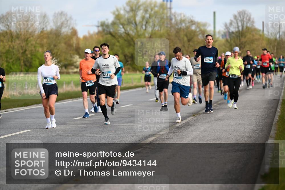 12.04.2026 - 45. Internationalen Wilhelmsburger Insellauf Dr. Thomas Lammeyer http://msf.ph/oto/9434144 12.04.2026 09:20:18 Laufen 4336, 4689, 4331, 4992, 3464, 4330, 4030, 2895 meine-sportfotos.de