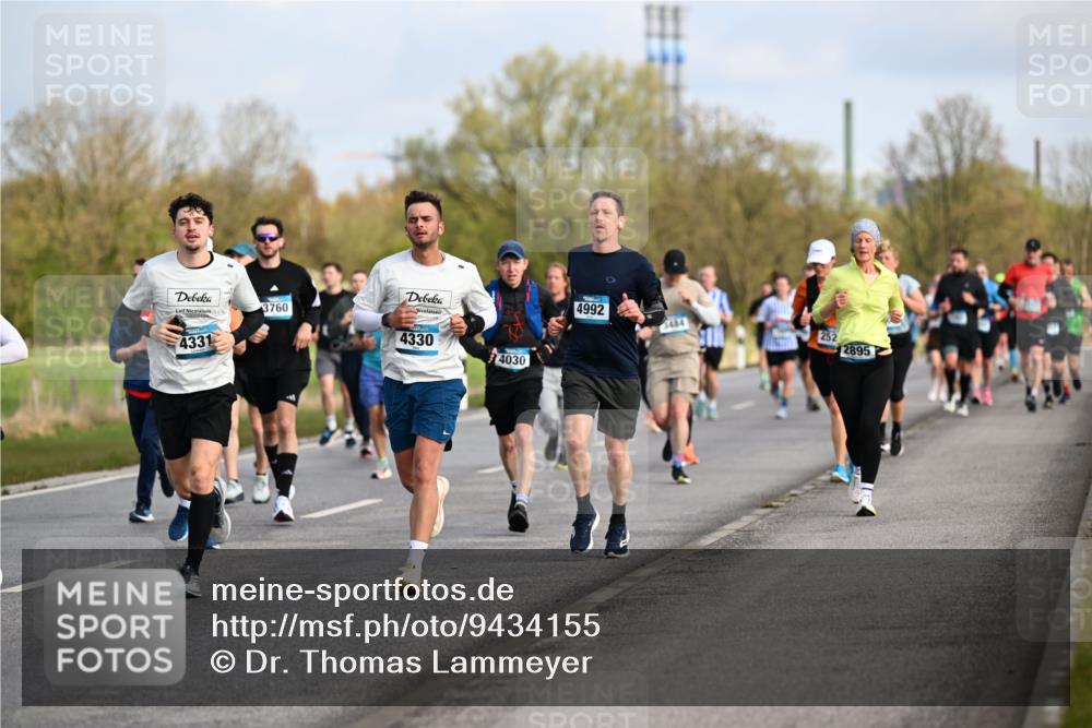 12.04.2026 - 45. Internationalen Wilhelmsburger Insellauf Dr. Thomas Lammeyer http://msf.ph/oto/9434155 12.04.2026 09:20:20 Laufen 3760, 4330, 4331, 4030, 4992, 484, 252, 2895 meine-sportfotos.de