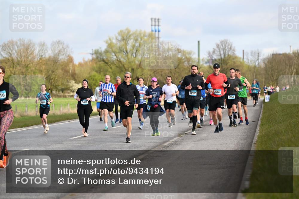 12.04.2026 - 45. Internationalen Wilhelmsburger Insellauf Dr. Thomas Lammeyer http://msf.ph/oto/9434194 12.04.2026 09:20:27 Laufen 18, 2618, 3468, 2958, 3513, 2263, 2262, 5557 meine-sportfotos.de