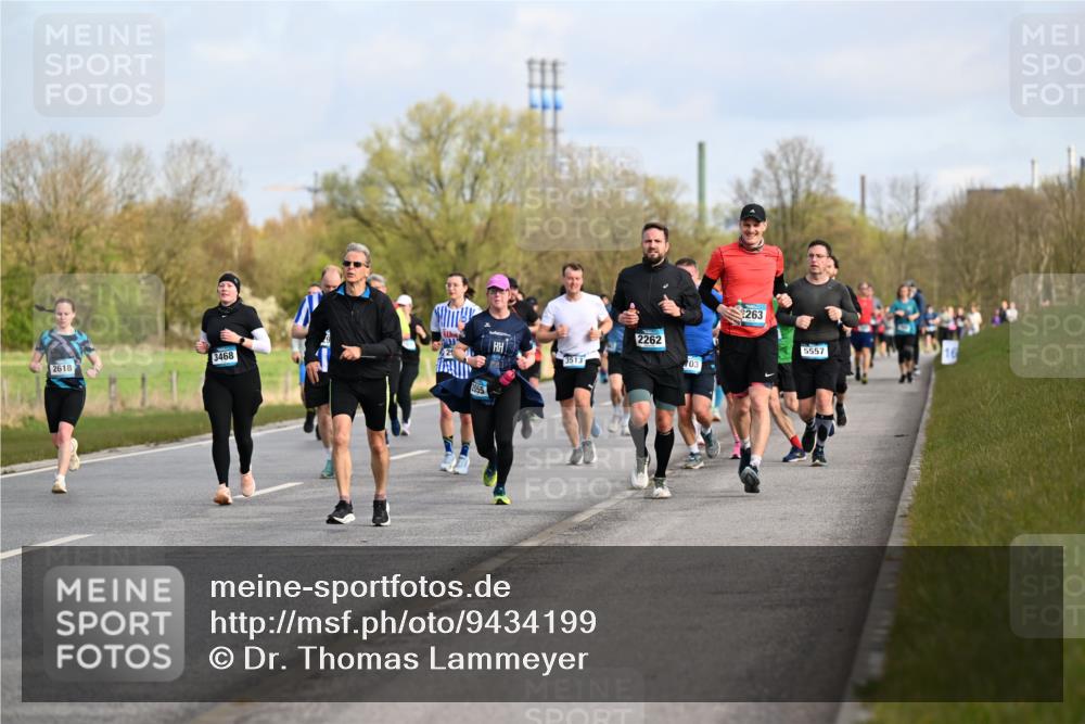 12.04.2026 - 45. Internationalen Wilhelmsburger Insellauf Dr. Thomas Lammeyer http://msf.ph/oto/9434199 12.04.2026 09:20:28 Laufen 3468, 29, 2262, 2618, 3513, 03, 2055, 263, 5557 meine-sportfotos.de