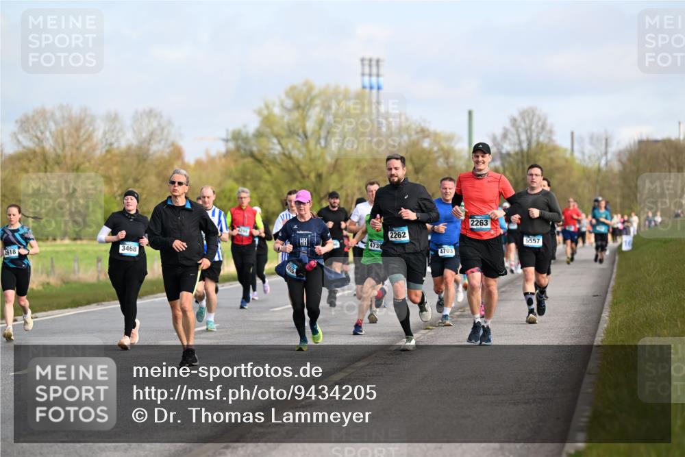 12.04.2026 - 45. Internationalen Wilhelmsburger Insellauf Dr. Thomas Lammeyer http://msf.ph/oto/9434205 12.04.2026 09:20:29 Laufen 4739, 3468, 2618, 2262, 4703, 2263, 5557 meine-sportfotos.de