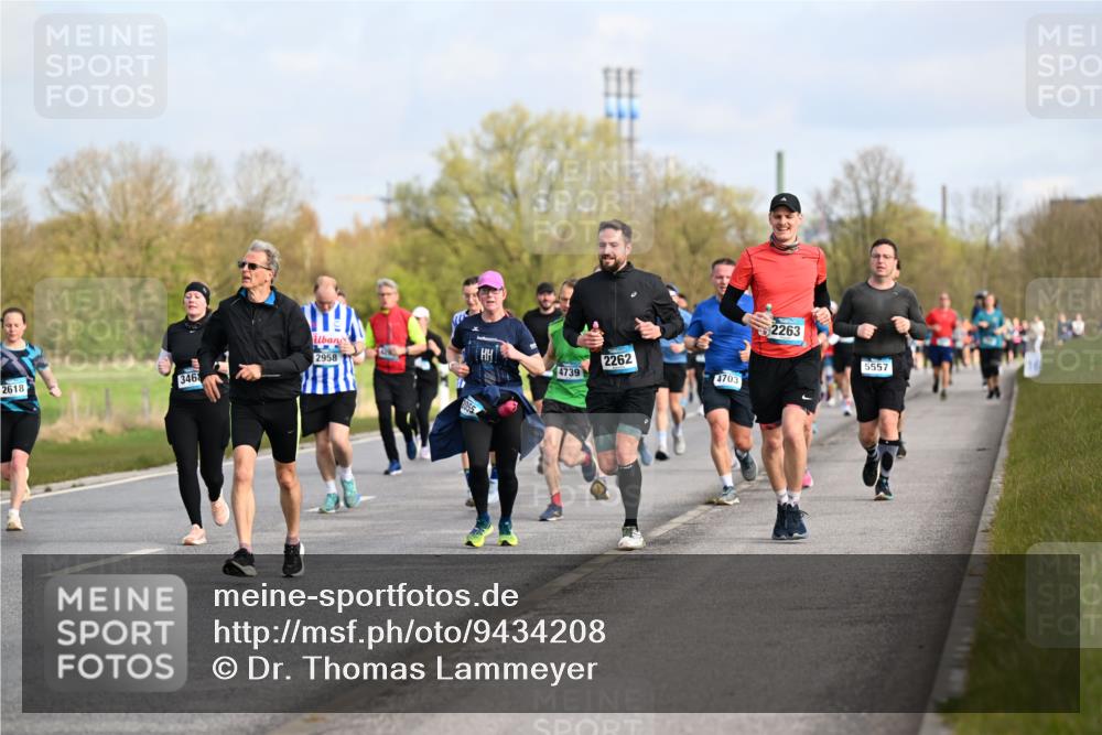 12.04.2026 - 45. Internationalen Wilhelmsburger Insellauf Dr. Thomas Lammeyer http://msf.ph/oto/9434208 12.04.2026 09:20:29 Laufen 2958, 2618, 3468, 2055, 2262, 4739, 4703, 2263, 5557 meine-sportfotos.de