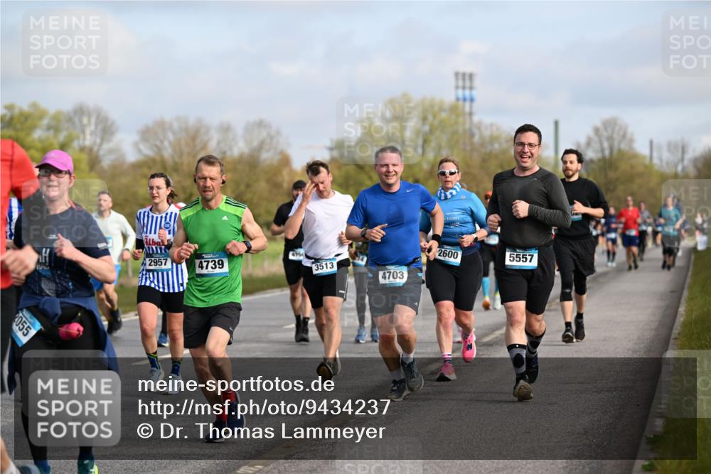 12.04.2026 - 45. Internationalen Wilhelmsburger Insellauf Dr. Thomas Lammeyer http://msf.ph/oto/9434237 12.04.2026 09:20:34 Laufen 4760, 2600, 5557, 2957, 4739, 3513, 4703, 2055 meine-sportfotos.de