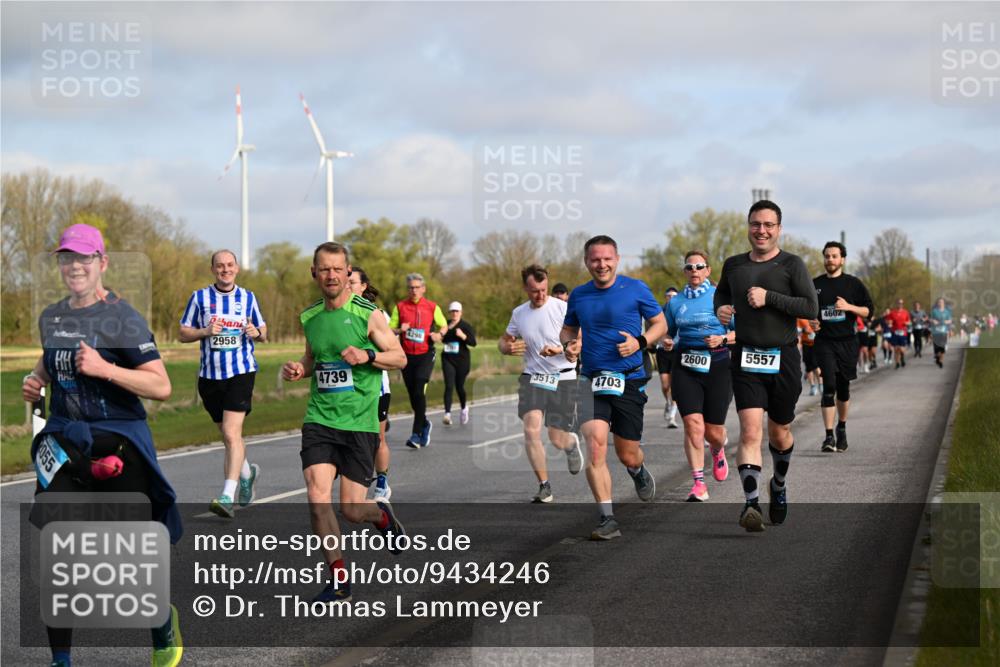 12.04.2026 - 45. Internationalen Wilhelmsburger Insellauf Dr. Thomas Lammeyer http://msf.ph/oto/9434246 12.04.2026 09:20:35 Laufen 2958, 55, 2600, 3513, 4703, 4739, 5557, 4602 meine-sportfotos.de