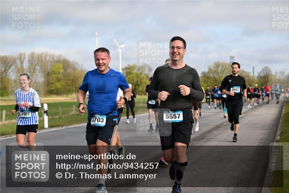 12.04.2026 - 45. Internationalen Wilhelmsburger Insellauf Dr. Thomas Lammeyer http://msf.ph/oto/9434257 12.04.2026 09:20:37 Laufen 2957, 4703, 5557, 4602 meine-sportfotos.de