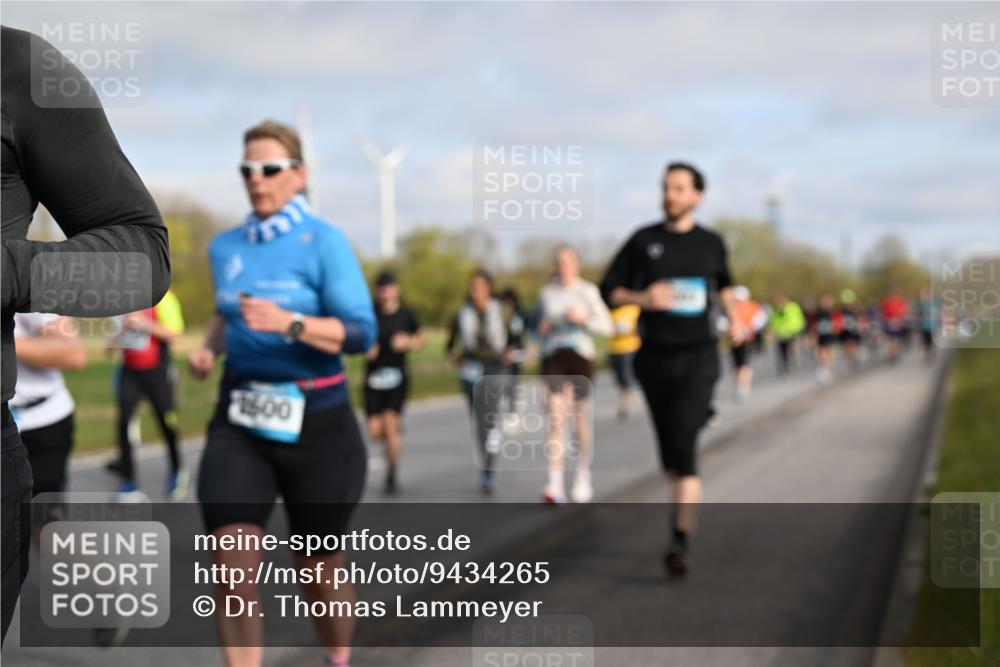12.04.2026 - 45. Internationalen Wilhelmsburger Insellauf Dr. Thomas Lammeyer http://msf.ph/oto/9434265 12.04.2026 09:20:39 Laufen 1800 meine-sportfotos.de