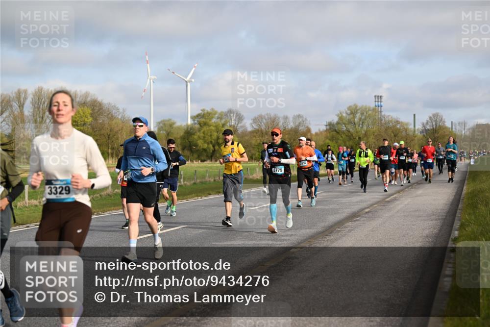 12.04.2026 - 45. Internationalen Wilhelmsburger Insellauf Dr. Thomas Lammeyer http://msf.ph/oto/9434276 12.04.2026 09:20:41 Laufen 23456, 3329, 5775, 2530 meine-sportfotos.de