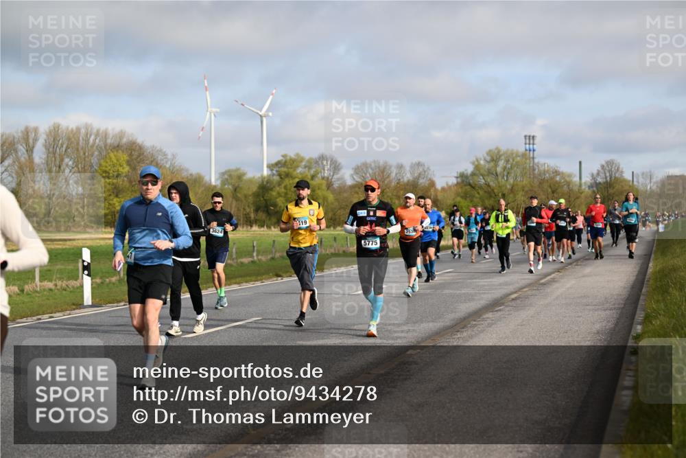 12.04.2026 - 45. Internationalen Wilhelmsburger Insellauf Dr. Thomas Lammeyer http://msf.ph/oto/9434278 12.04.2026 09:20:42 Laufen 3624, 19, 5775, 2530 meine-sportfotos.de