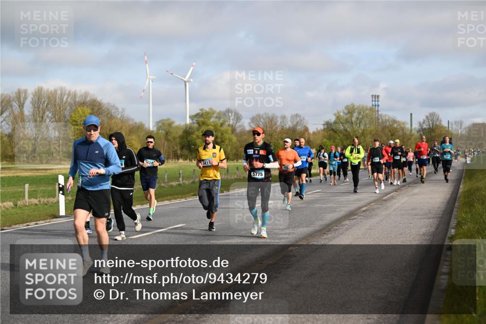 12.04.2026 - 45. Internationalen Wilhelmsburger Insellauf Dr. Thomas Lammeyer http://msf.ph/oto/9434279 12.04.2026 09:20:42 Laufen 341, 5775, 1836 meine-sportfotos.de