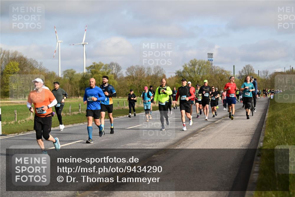 12.04.2026 - 45. Internationalen Wilhelmsburger Insellauf Dr. Thomas Lammeyer http://msf.ph/oto/9434290 12.04.2026 09:20:45 Laufen 253, 483, 5660, 372, 4865, 4866 meine-sportfotos.de
