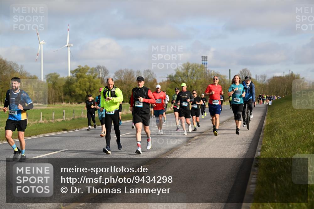 12.04.2026 - 45. Internationalen Wilhelmsburger Insellauf Dr. Thomas Lammeyer http://msf.ph/oto/9434298 12.04.2026 09:20:47 Laufen 5047, 5508, 5660, 5406, 5789, 4865, 4866 meine-sportfotos.de