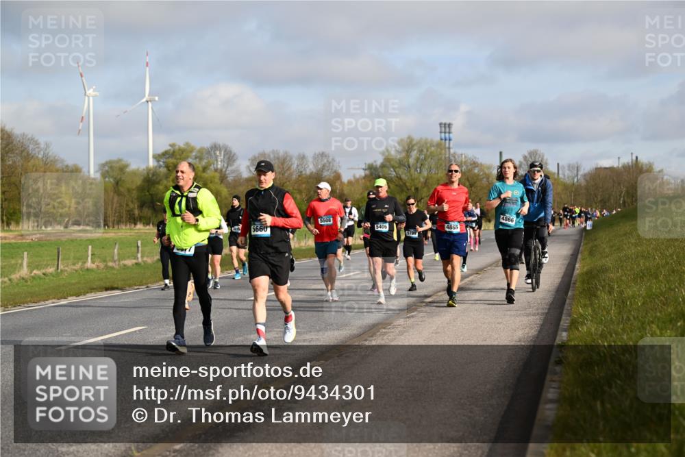 12.04.2026 - 45. Internationalen Wilhelmsburger Insellauf Dr. Thomas Lammeyer http://msf.ph/oto/9434301 12.04.2026 09:20:48 Laufen 5508, 5660, 5406, 4865, 4866 meine-sportfotos.de