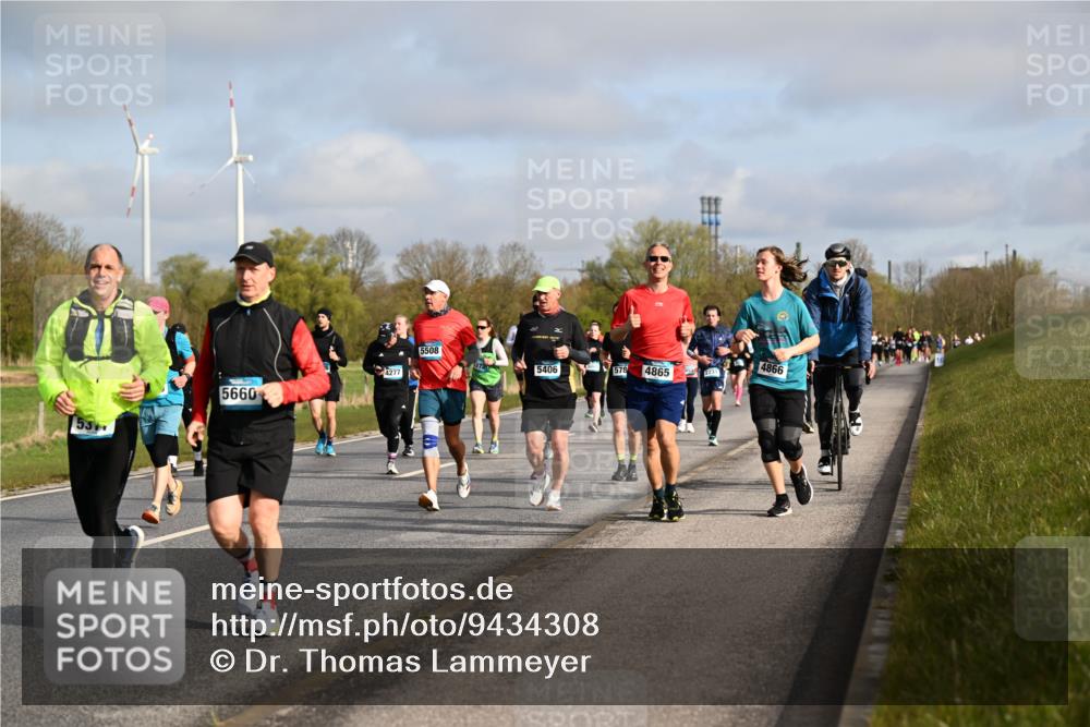 12.04.2026 - 45. Internationalen Wilhelmsburger Insellauf Dr. Thomas Lammeyer http://msf.ph/oto/9434308 12.04.2026 09:20:49 Laufen 5660, 4277, 5508, 5406, 578, 4865, 2231, 4866 meine-sportfotos.de