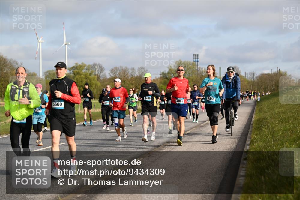 12.04.2026 - 45. Internationalen Wilhelmsburger Insellauf Dr. Thomas Lammeyer http://msf.ph/oto/9434309 12.04.2026 09:20:49 Laufen 5508, 5406, 5660, 42771, 4865, 2231, 2869, 4866 meine-sportfotos.de