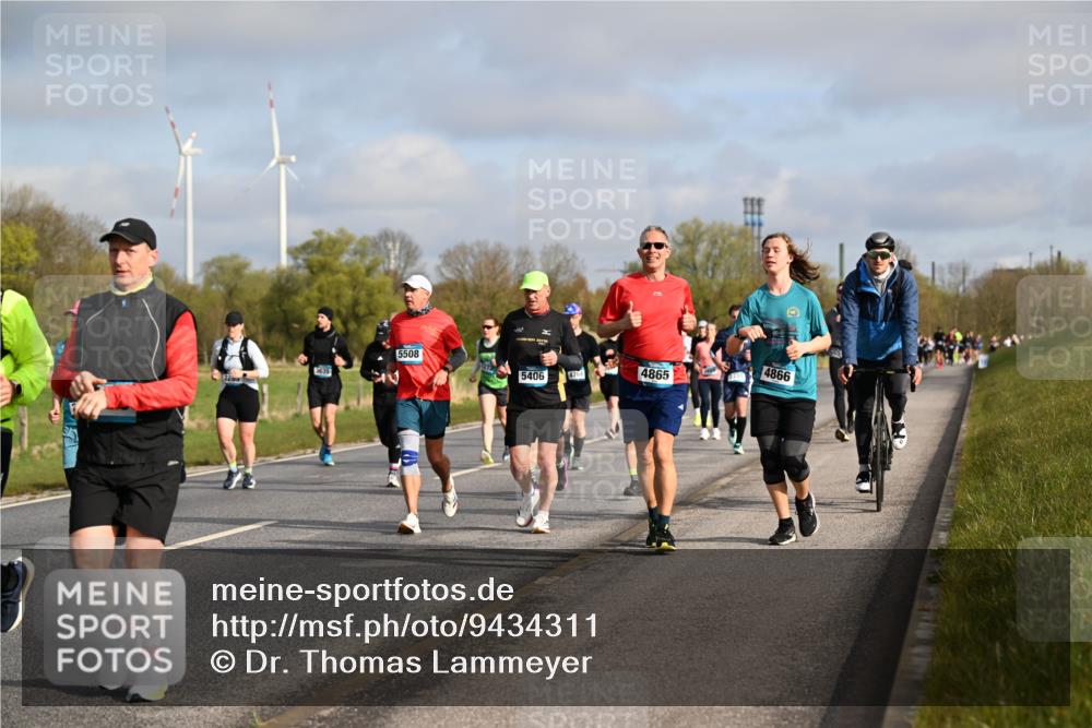 12.04.2026 - 45. Internationalen Wilhelmsburger Insellauf Dr. Thomas Lammeyer http://msf.ph/oto/9434311 12.04.2026 09:20:50 Laufen 4866, 5508, 4865, 7, 4768, 5406, 22 meine-sportfotos.de