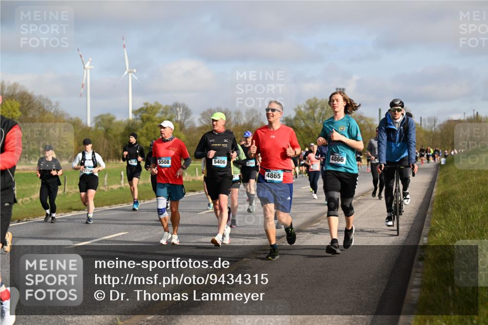 12.04.2026 - 45. Internationalen Wilhelmsburger Insellauf Dr. Thomas Lammeyer http://msf.ph/oto/9434315 12.04.2026 09:20:51 Laufen 5508, 5406, 4768, 4865, 4866 meine-sportfotos.de