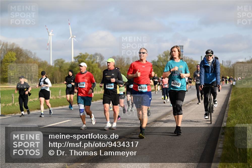 12.04.2026 - 45. Internationalen Wilhelmsburger Insellauf Dr. Thomas Lammeyer http://msf.ph/oto/9434317 12.04.2026 09:20:51 Laufen 5635, 283, 5508, 5406, 1271, 476, 4865, 4866 meine-sportfotos.de