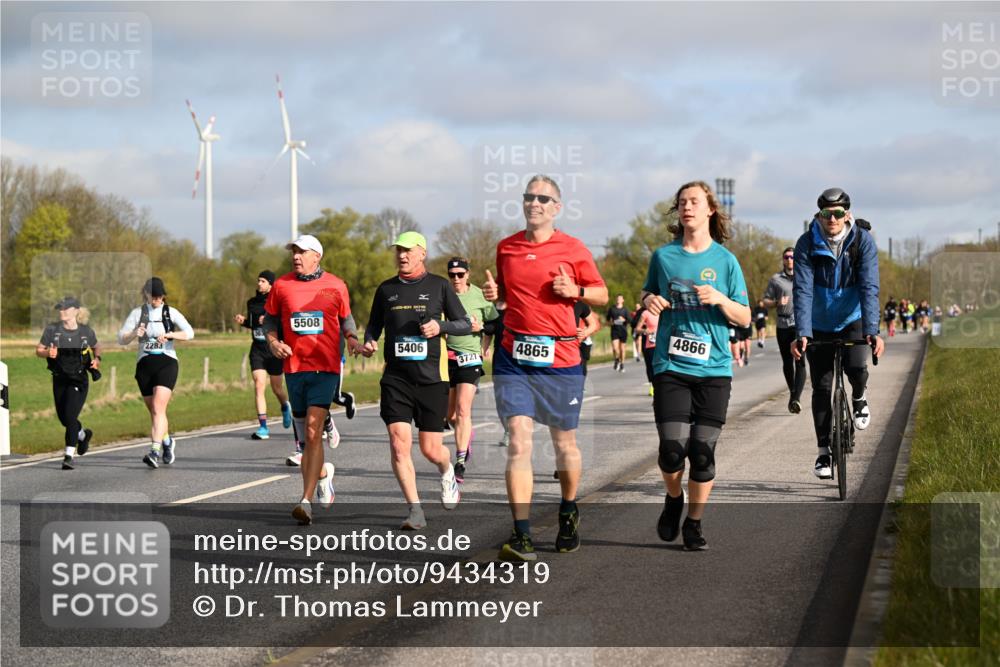 12.04.2026 - 45. Internationalen Wilhelmsburger Insellauf Dr. Thomas Lammeyer http://msf.ph/oto/9434319 12.04.2026 09:20:51 Laufen 5508, 2283, 5406, 3727, 4865, 4866 meine-sportfotos.de