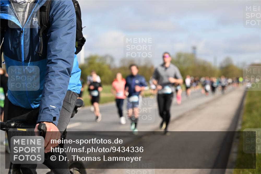12.04.2026 - 45. Internationalen Wilhelmsburger Insellauf Dr. Thomas Lammeyer http://msf.ph/oto/9434336 12.04.2026 09:20:55 Laufen  meine-sportfotos.de