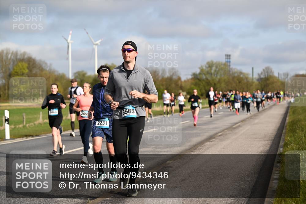 12.04.2026 - 45. Internationalen Wilhelmsburger Insellauf Dr. Thomas Lammeyer http://msf.ph/oto/9434346 12.04.2026 09:20:57 Laufen 3049, 2655, 2231, 3565 meine-sportfotos.de