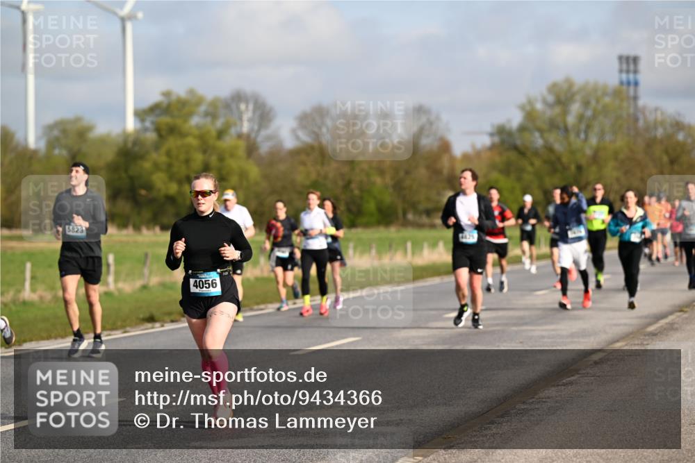 12.04.2026 - 45. Internationalen Wilhelmsburger Insellauf Dr. Thomas Lammeyer http://msf.ph/oto/9434366 12.04.2026 09:21:01 Laufen 5823, 4056 meine-sportfotos.de