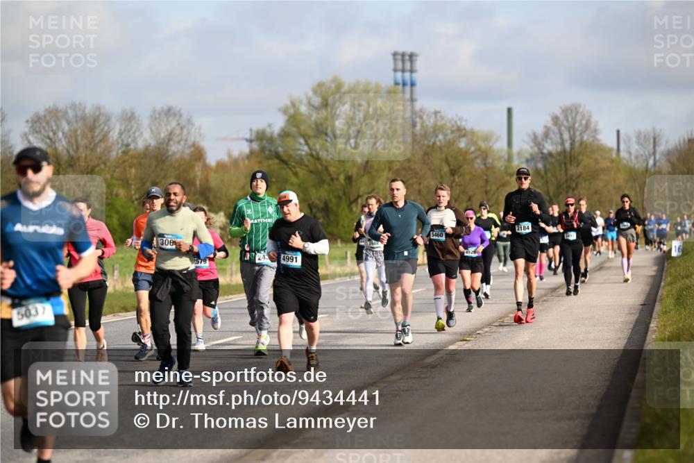 12.04.2026 - 45. Internationalen Wilhelmsburger Insellauf Dr. Thomas Lammeyer http://msf.ph/oto/9434441 12.04.2026 09:21:14 Laufen 306, 5037, 579, 2434991, 442988, 5460, 4929, 3184 meine-sportfotos.de