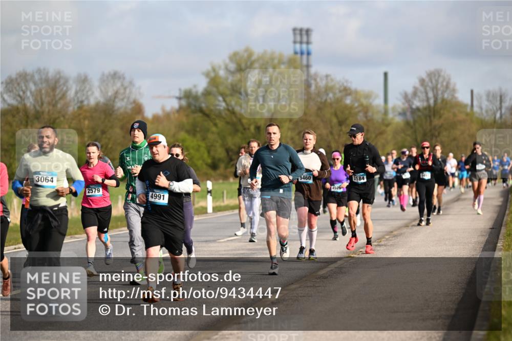 12.04.2026 - 45. Internationalen Wilhelmsburger Insellauf Dr. Thomas Lammeyer http://msf.ph/oto/9434447 12.04.2026 09:21:16 Laufen 3064, 2579, 4991, 5460, 4929, 3184 meine-sportfotos.de