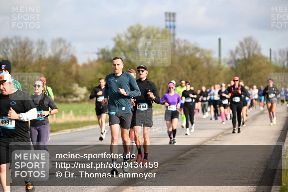 12.04.2026 - 45. Internationalen Wilhelmsburger Insellauf Dr. Thomas Lammeyer http://msf.ph/oto/9434459 12.04.2026 09:21:18 Laufen 4991, 3184, 04 meine-sportfotos.de