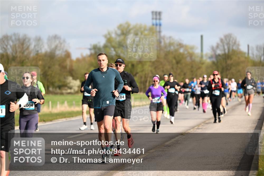 12.04.2026 - 45. Internationalen Wilhelmsburger Insellauf Dr. Thomas Lammeyer http://msf.ph/oto/9434461 12.04.2026 09:21:18 Laufen 2004, 184 meine-sportfotos.de