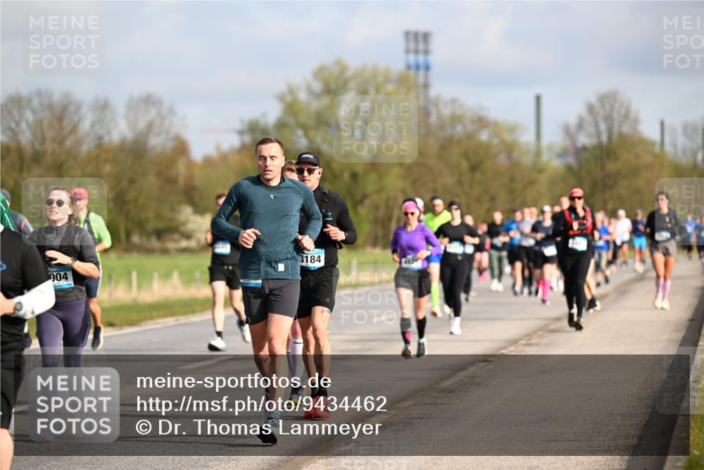 12.04.2026 - 45. Internationalen Wilhelmsburger Insellauf Dr. Thomas Lammeyer http://msf.ph/oto/9434462 12.04.2026 09:21:18 Laufen 004, 3184 meine-sportfotos.de