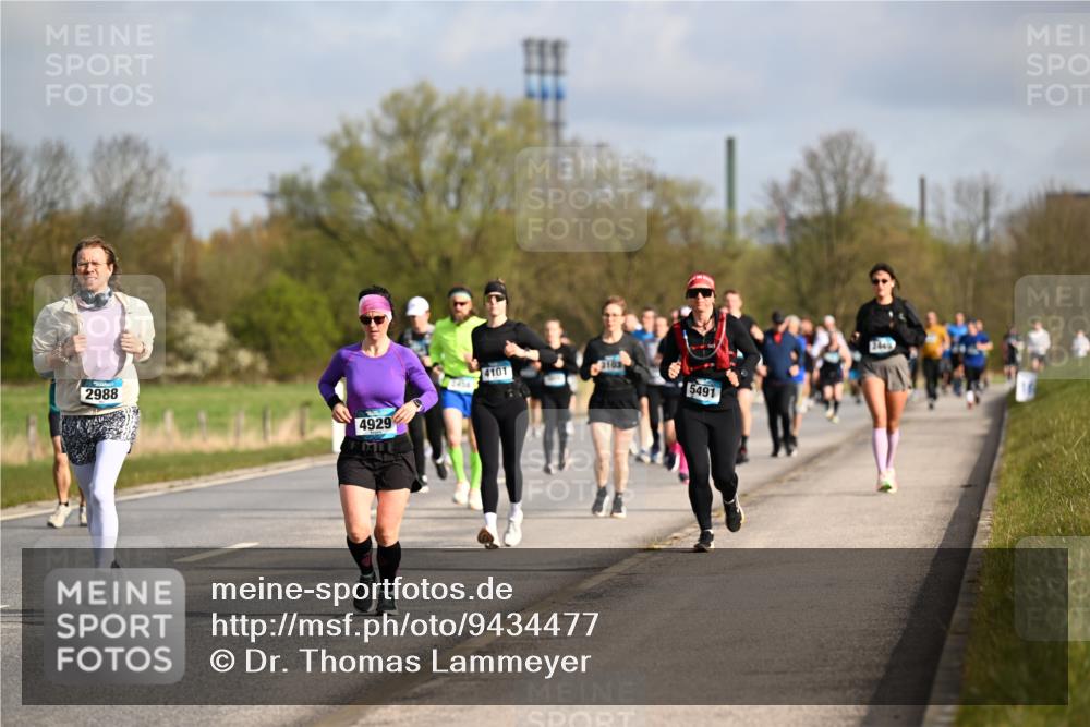 12.04.2026 - 45. Internationalen Wilhelmsburger Insellauf Dr. Thomas Lammeyer http://msf.ph/oto/9434477 12.04.2026 09:21:21 Laufen 2988, 4929, 240, 4101, 5491, 2440 meine-sportfotos.de