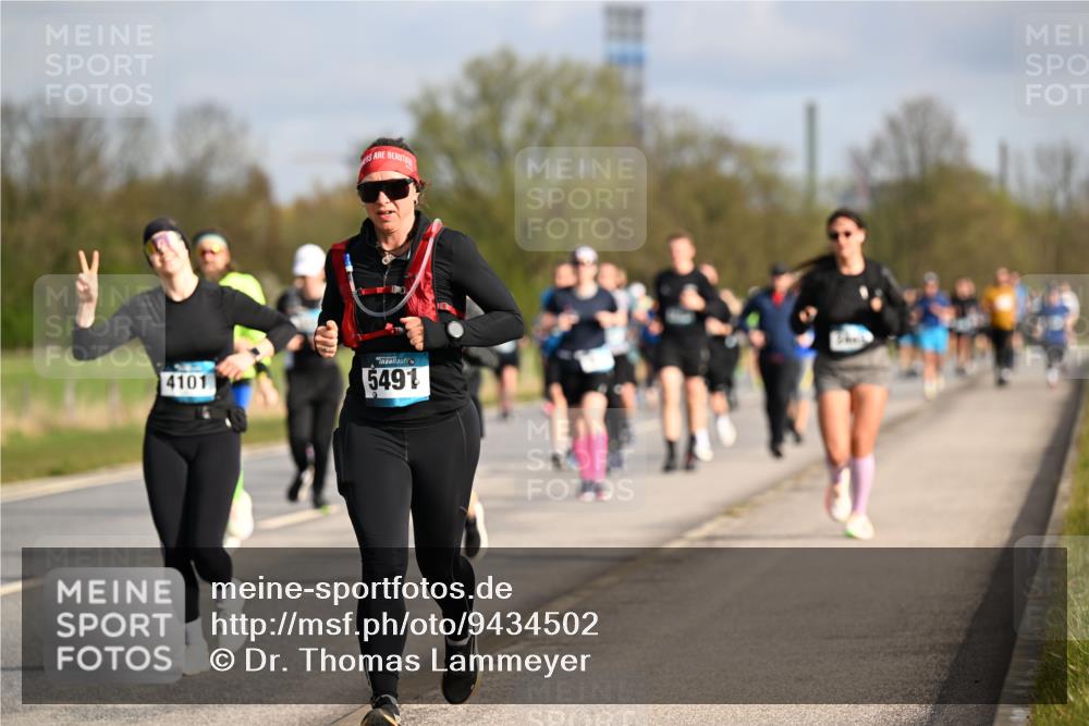 12.04.2026 - 45. Internationalen Wilhelmsburger Insellauf Dr. Thomas Lammeyer http://msf.ph/oto/9434502 12.04.2026 09:21:26 Laufen 4101, 5491 meine-sportfotos.de