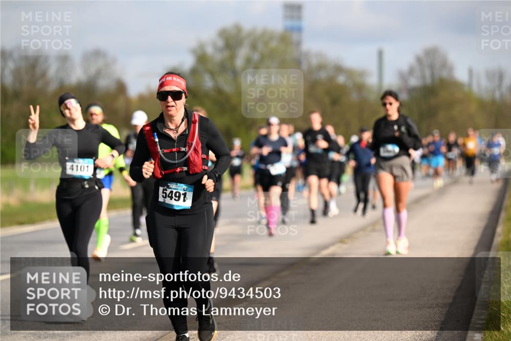 12.04.2026 - 45. Internationalen Wilhelmsburger Insellauf Dr. Thomas Lammeyer http://msf.ph/oto/9434503 12.04.2026 09:21:26 Laufen 4101, 5491 meine-sportfotos.de