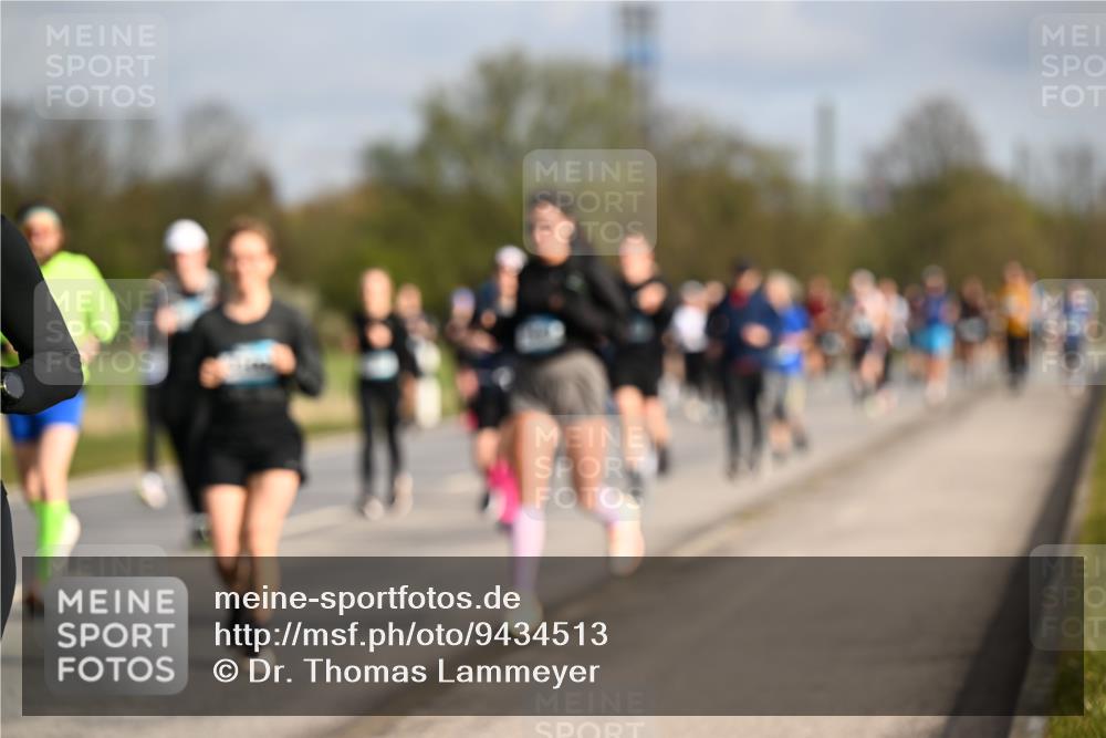 12.04.2026 - 45. Internationalen Wilhelmsburger Insellauf Dr. Thomas Lammeyer http://msf.ph/oto/9434513 12.04.2026 09:21:28 Laufen  meine-sportfotos.de