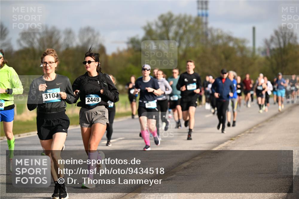 12.04.2026 - 45. Internationalen Wilhelmsburger Insellauf Dr. Thomas Lammeyer http://msf.ph/oto/9434518 12.04.2026 09:21:29 Laufen 8, 3103, 2449 meine-sportfotos.de